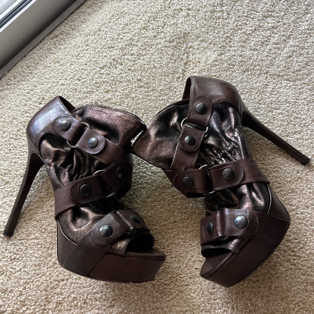 Vera Wang Lavender brown stiletto heels.